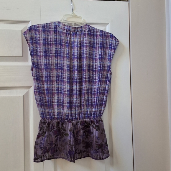 💥SALE💥Cabi, Small, Women's Floral Top - Picture 3 of 9